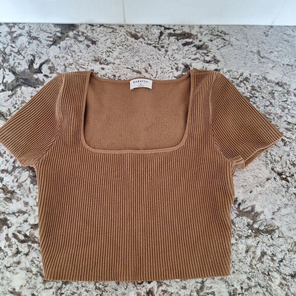 Babaton Brown Sculpt Top size M - Picture 1 of 7